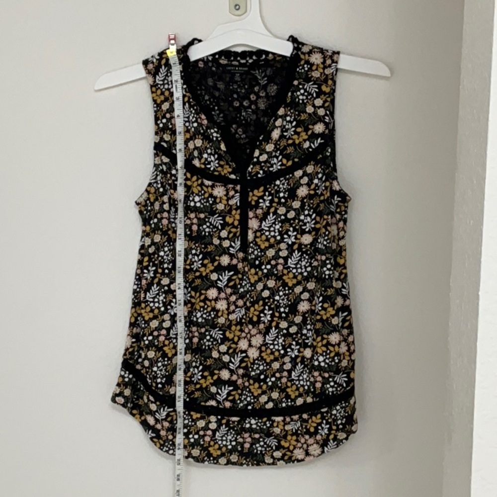 Lucky Brand Sleeveless Floral Blouse looks great with black skirt, pants.